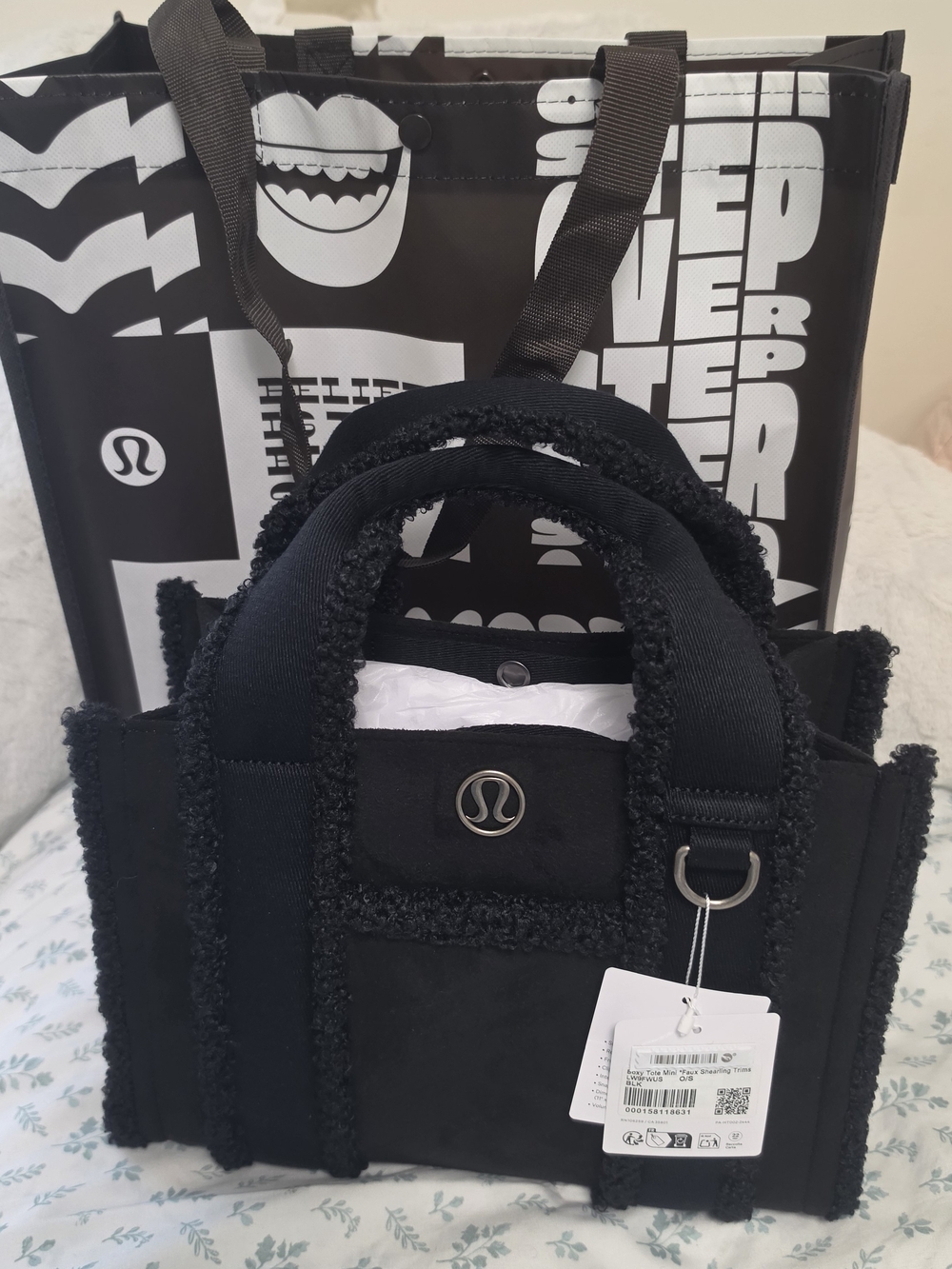Lululemon Black Sherpa Trim Mini Tote